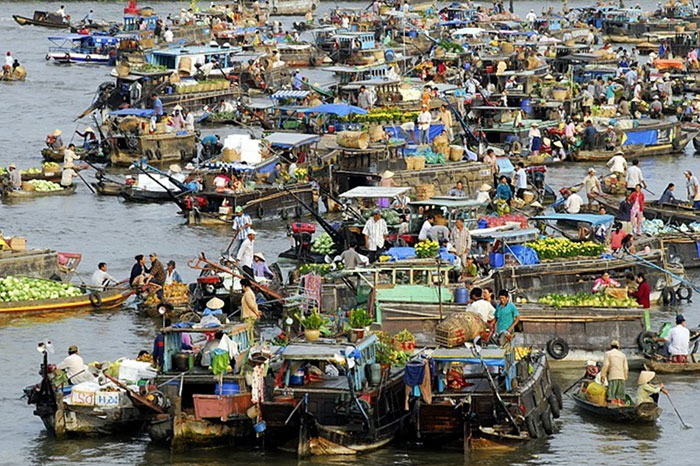 culture Vietnam marché flottant